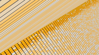Estimación Longitudinal Profundamente Doblemente Desbiasada con G-Computación