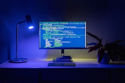 Hackeos de recompensas: análisis contrastivo de código