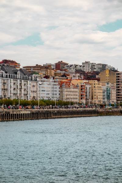 Guía para encontrar desarrolladores de n8n en Santander