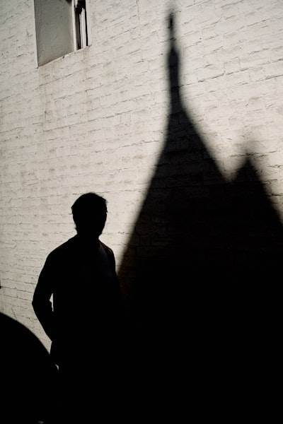 La amenaza interna: empleados involuntarios en la TI en la sombra