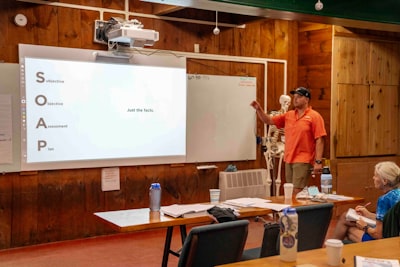 Aprendizaje de Operadores Físicos No Supervisado