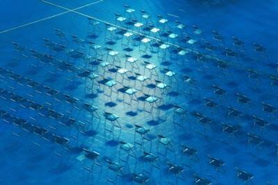 Cómo los chiplets y las redes inteligentes democratizan el silicio personalizado