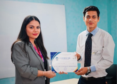 Cómo elegir al mejor experto en portal de socios certificado en Murcia