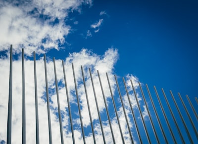 Reduce costos de TI y asegura la nube.