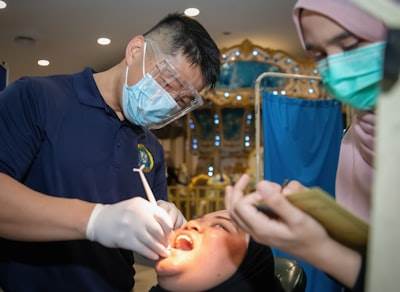 Descubre cómo Mangools resuelve el desperdicio de dinero en marketing dental.