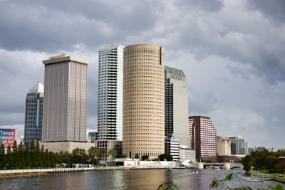 Hombre de Tampa sentenciado a 30 meses por fraude en préstamos de ayuda por COVID