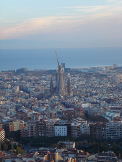 Experto en mantenimiento automático de equipos críticos en Barcelona