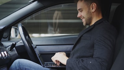 ¿Es seguro para un empleado AI autónomo manejar datos sensibles?