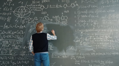 ¿Por qué resulta complicado transformar conocimientos complejos en imágenes claras?