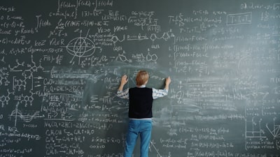 Evaluación de LLMs Cuando No Conocen la Respuesta