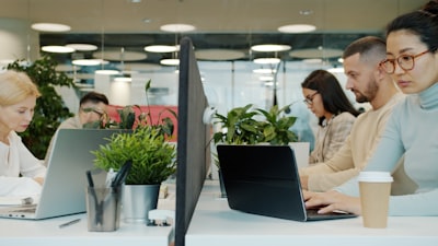 ¿Las tareas repetitivas de oficina afectan la transformación digital eco-amigable?