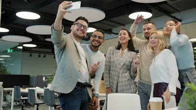 ¿Quién es el mejor compañero de trabajo digital AI?