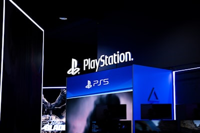 Sony elimina la verificación en línea cada 30 días en PS4 y PS5