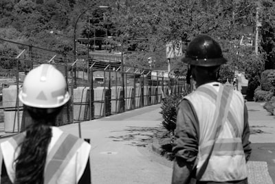 ¿Qué hace diferentes a los agentes supervisados de las soluciones tradicionales?