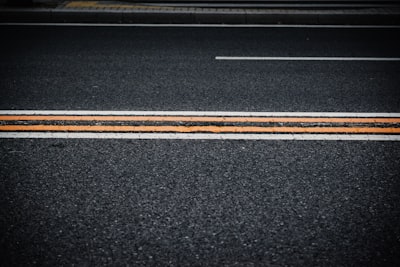 Aprendizaje automático para clasificar carreteras resbaladizas en crucero