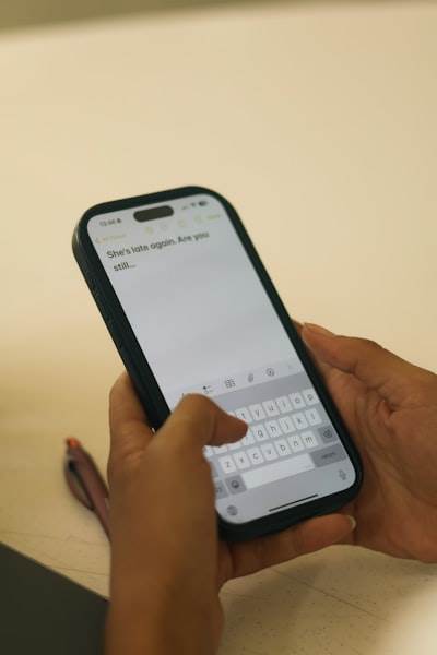 No se puede desarrollar software en un teléfono