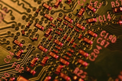 Desafíos y oportunidades en la automatización de PCB con IA