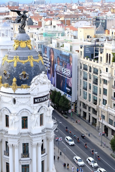 Migra tu app Delphi a web moderna en Madrid con Q2BSTUDIO (2026)