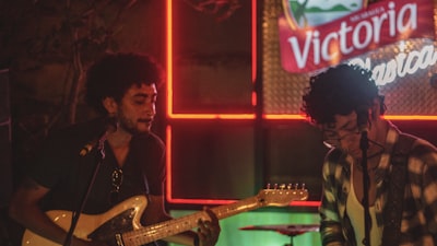 Por qué un fundador veterano optó por un video musical en lugar de un descuento este Día de los Caídos