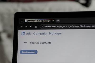 Monetiza tus apps con Google Ads para conversaciones de IA