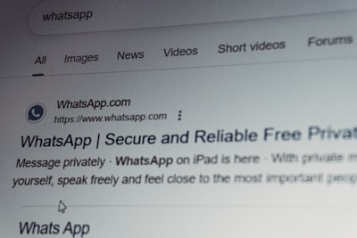 ¿Las respuestas automáticas de WhatsApp son accesibles desde cualquier lugar?