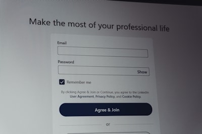 Comparativa de empresas para portal de socios con registro de acuerdos