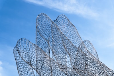 Mejorando la defensa del modelo con razonamiento proactivo de seguridad