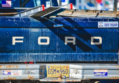 Los conductores distraídos en accidentes fatales de Ford BlueCruise