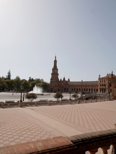 Software a Medida vs Software Prefabricado en Sevilla