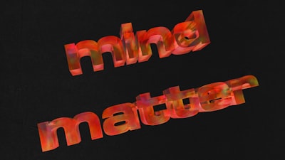 Inteligencia Artificial Multi-Agente para Modelos Multi-modales en Redes de Borde Móviles