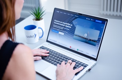 Las mejores soluciones de software de recursos humanos en línea para pequeñas empresas