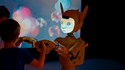Aprendizaje robótico escalable con trazas 3D de interacción