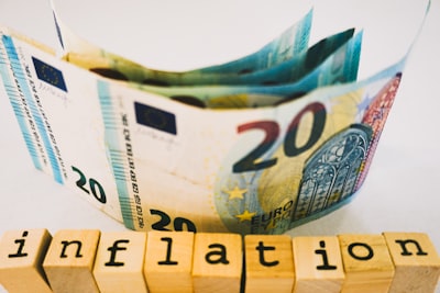 El equilibrio entre cumplimiento y disuasión en la regulación de IA