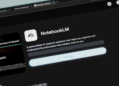 Portal educativo inteligente con notificaciones en tiempo real
