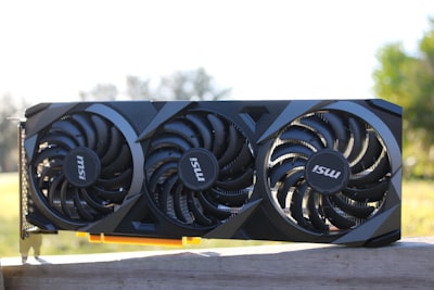 Criptojacking con ScreenConnect y .NET: De búsquedas envenenadas a minería GPU