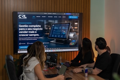 Optimización de la comunicación en entrenamiento de IA a escala